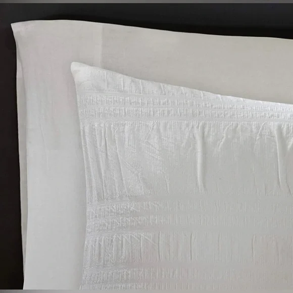 Madison Park Kate White Cotton Seersucker Duvet Cover Set King - Picture 5 of 8